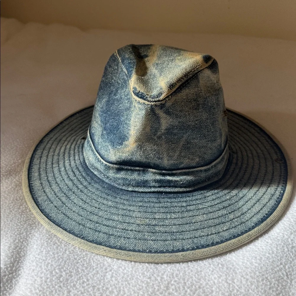 Henschel Hatquarters USA denim hat with a stone/acid wash finish - Picture 4 of 7